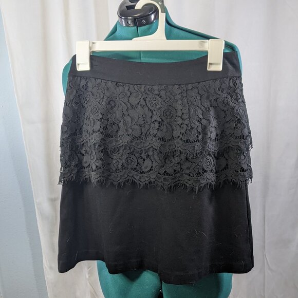 2for$30 CAbi Black skirt with Lace  overlay Mini Skirt Size 2 - Picture 3 of 6